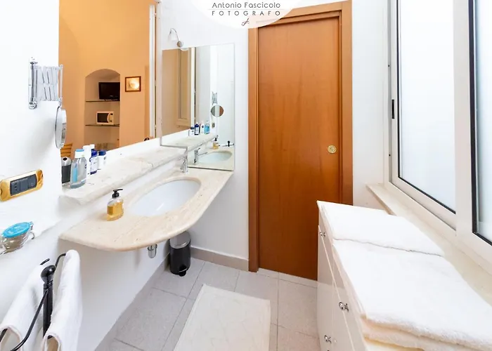 Antica Dimora Lombardi 1 Appartamento *